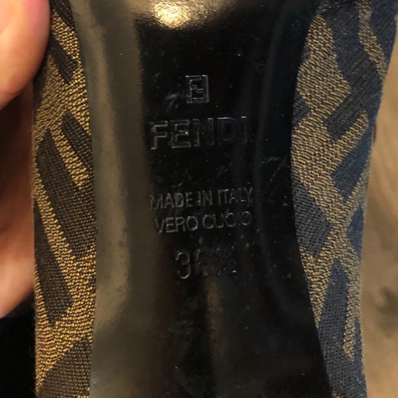 Authentic Fendi boots - Picture 7 of 8